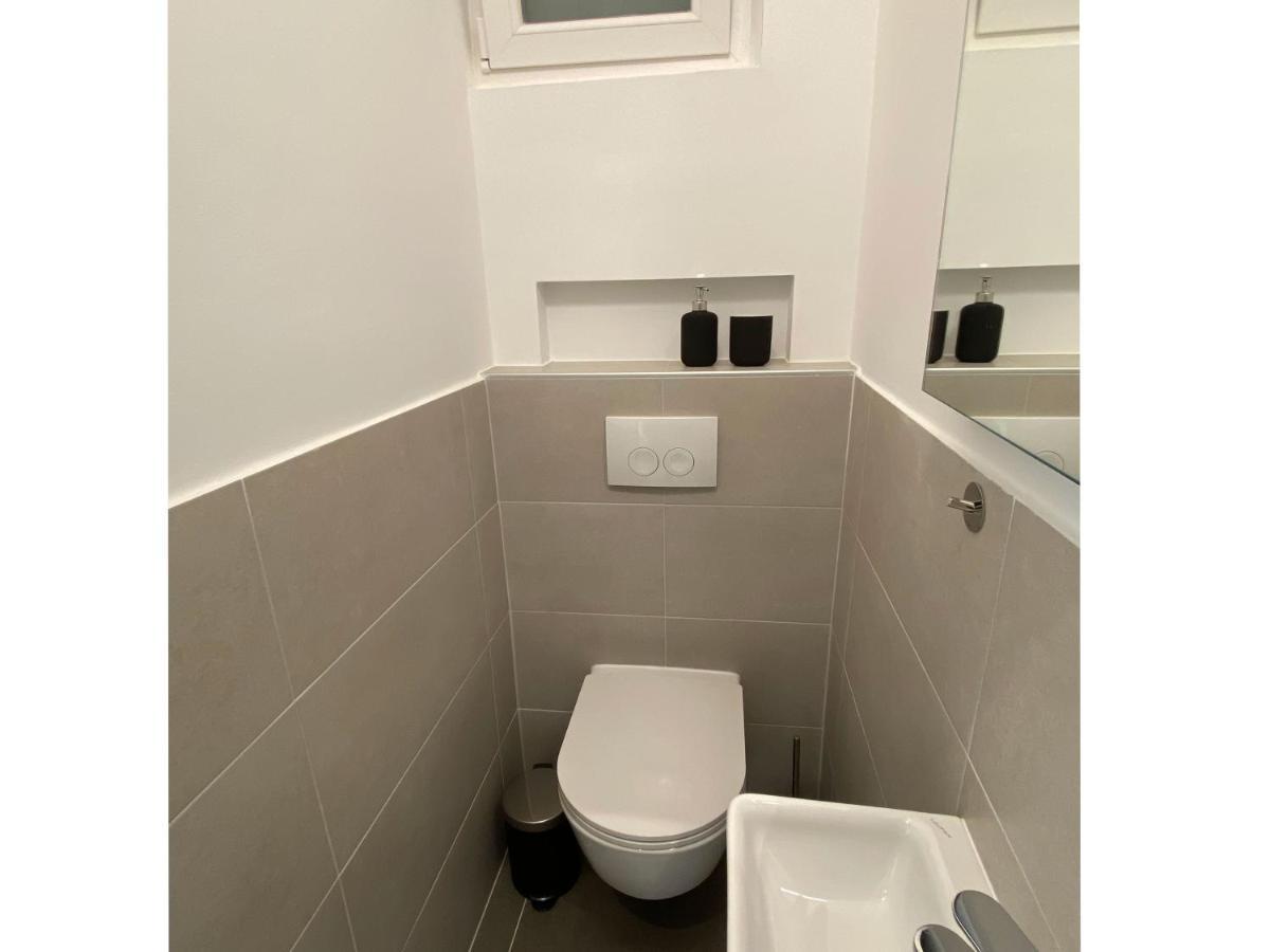 Holiday House Laura Vir Ngoại thất bức ảnh