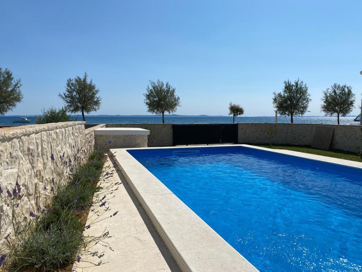 Holiday House Laura Vir Ngoại thất bức ảnh